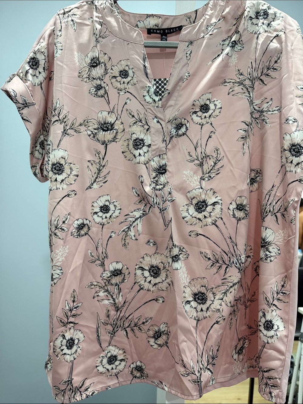 Como Black Pink Floral Short Sleeve Button-Down Top